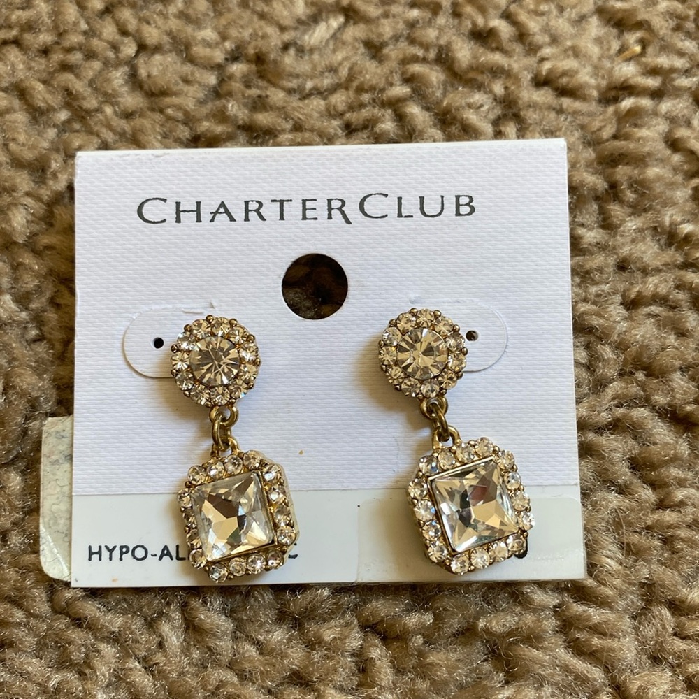 dangle earrings